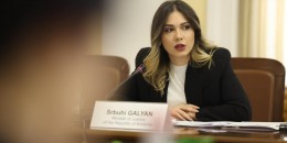 Իրարանցումից հետո ո&rsquo;չ լսել են նախարարի ձայնը, ո&rsquo;չ տեսել նրան․ &laquo;Ժողովուրդ&raquo;