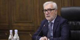 ՔՊ կանայք չեն մարսում Անդրանիկ Քոչարյանի արած դիտողությունները․ &laquo;Հրապարակ&raquo;