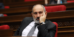 Փաշինյանը խիստ հրահանգ է իջեցրել գյումրեցի ՔՊ-ականներին, որ &laquo;ռեխները քիչ ստեղ-ընդեղ շաղ տան&raquo;․ &laquo;Իրավունք&raquo;