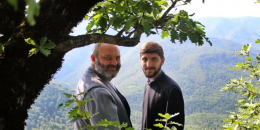 Սարսափելի՜ մարդիկ, Սրբազանը ձեզ, գիտեմ, կների, ես՝ դժվար թե. Թովմաս Առաքելյան