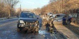 Վանաձորում բախվել են &laquo;Opel Astra&raquo;-ն, &laquo;Nissan&raquo;-ը և &laquo;Mercedes-Benz&raquo;-ը․ կան վիրավորներ