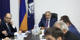 Փաշինյանը բոլոր պատգամավորների դեմ կոմպրոմատների թղթապանակներ է պատրաստում․ &laquo;Հրապարակ&raquo;