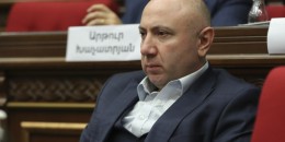Գնային կամ &laquo;թավշյա&raquo; թալան․ հեղափոխական ջեբկիրության մեխանիզմները․ Անդրանիկ Թևանյան