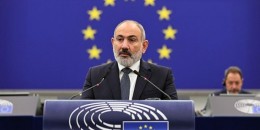 Փաշինյանը Եվրախորհրդարանում պարծենում է Հայաստանի կեղծ ժողովրդավարությամբ. Հարութ Սասունյան
