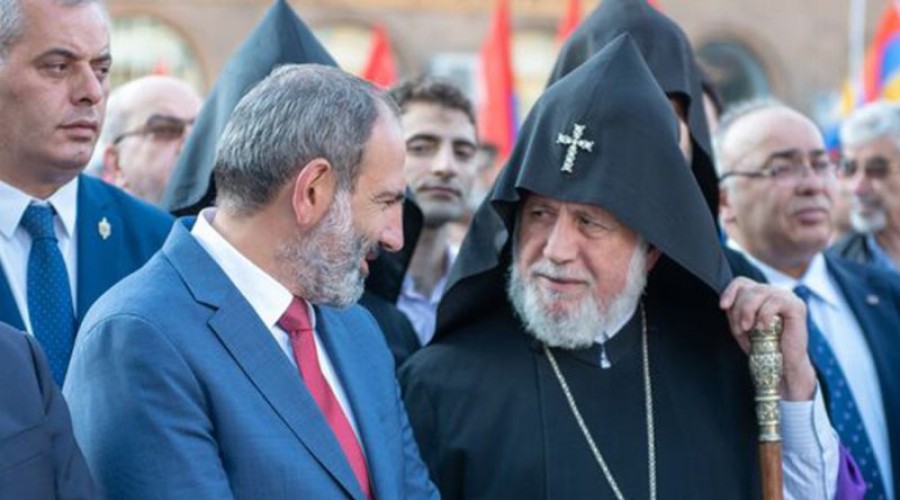 Փաշինյանը վճռական է տրամադրված Վեհափառին հեռացնելու գործում․ &laquo;Հրապարակ&raquo;