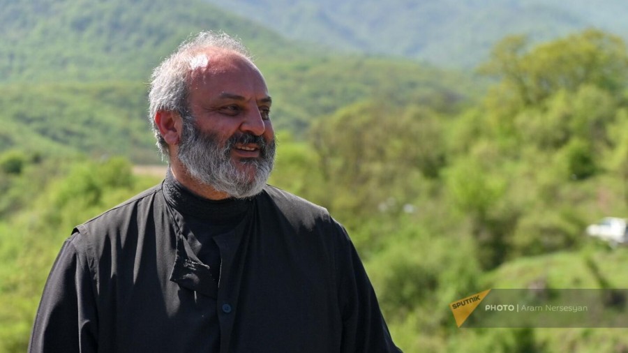 Այ էս քարերի երկիրը դարձնելու ենք էն դաշտերի նման կանաչ․ Բագրատ սրբազան