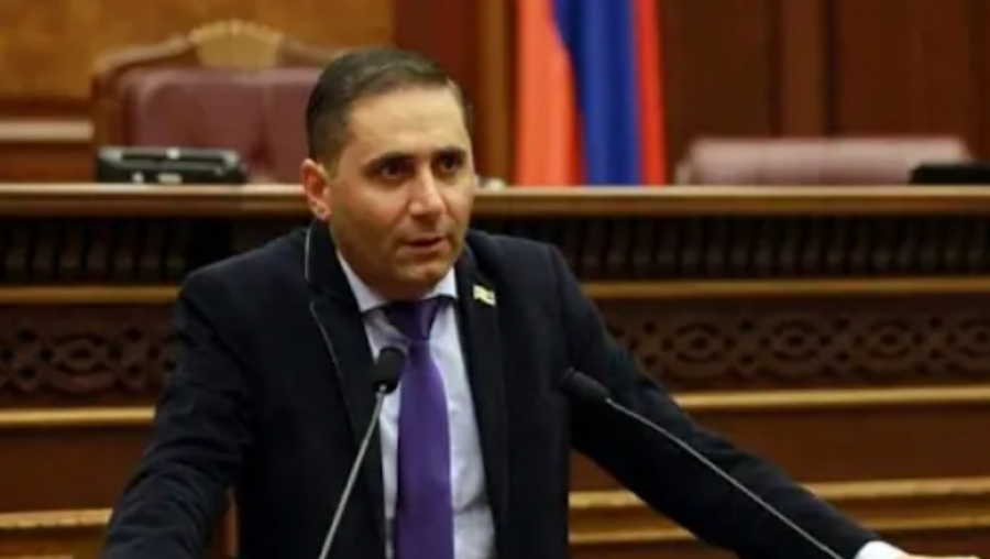 Ադրբեջանական գրքերում Հայաստանը ներկայացնում են որպես ռուսների կողմից օկուպացված տարածք. Արման Աբովյան
