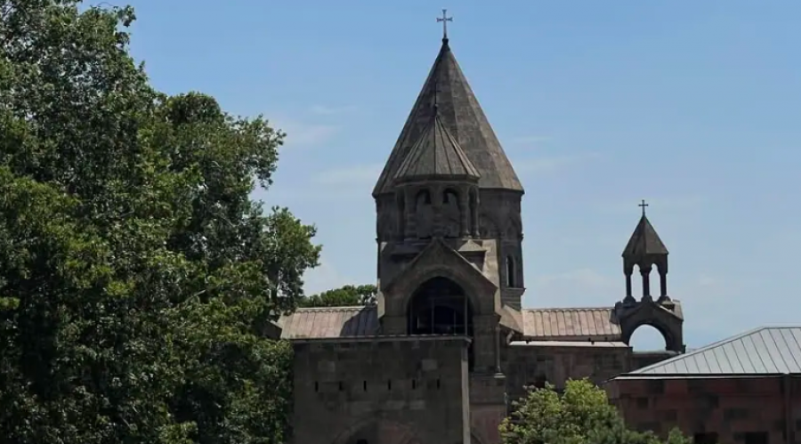 Տեր Արամն ու Տեր Տարոնը չեն ներկայացել․ &laquo;Հույս ունենք, որ քահանա հայրերը կվերադառնան կանոնական դաշտ&raquo;. Մայր Աթոռ