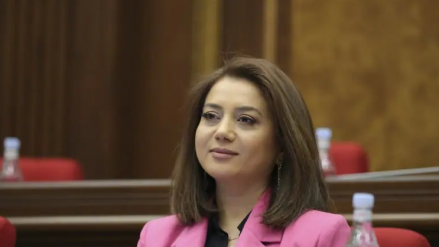 Ո՞վ է լինելու ՔՊ վարչության &laquo;կինդեր սյուրպրիզը&raquo;․ &laquo;Հրապարակ&raquo;