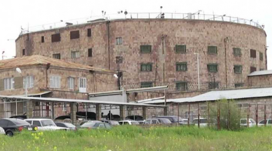 Փարաքարի համայնքապետի սպանության գործով կալանավորվածը բռնության է ենթարկել բանտում