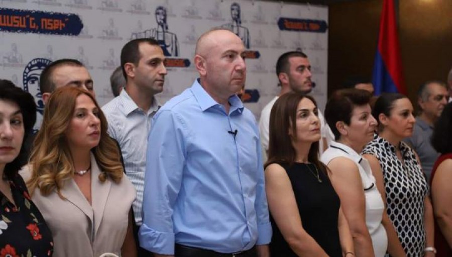 Ովքե՞ր են ընդգրկված &laquo;Մայր Հայաստան&raquo; դաշինքի ցանկում