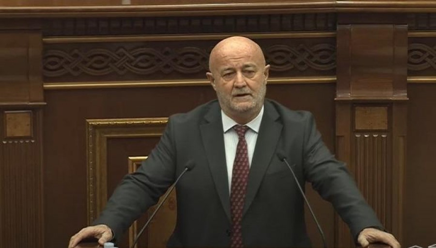 Վարդապետյանը, հավանաբար, հունվարին ԱԺ կգա` Աղազարյանի հետևից․ &laquo;Հրապարակ&raquo;