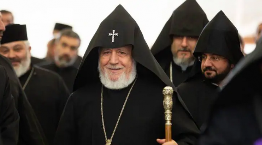 Փնտրվում են դավաճաններ. &laquo;Հրապարակ&raquo;