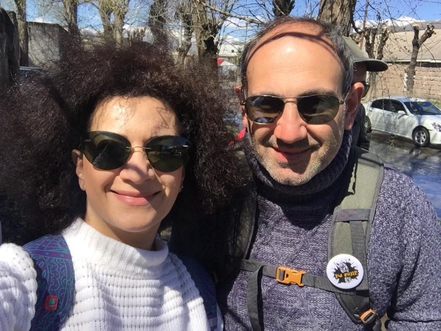 &laquo;Գեղցի, անգրագետ, տխմար, ապուշ, անուղեղներ&raquo;․ Փաշինյանի կնոջ հերթական գրառումը