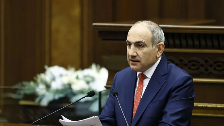 Փաշինյանը փորձելու է իրեն ու իր թիմին ներկայացնել որպես խաղաղության մունետիկներ. &laquo;Հրապարակ&raquo;