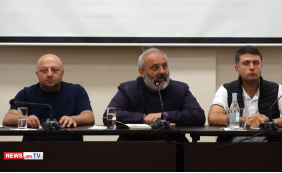 Բագրատ Սրբազանի հանդիպումը՝ Արցախի կառավարության, ԱԺ պատգամավորների հետ (ուղիղ)