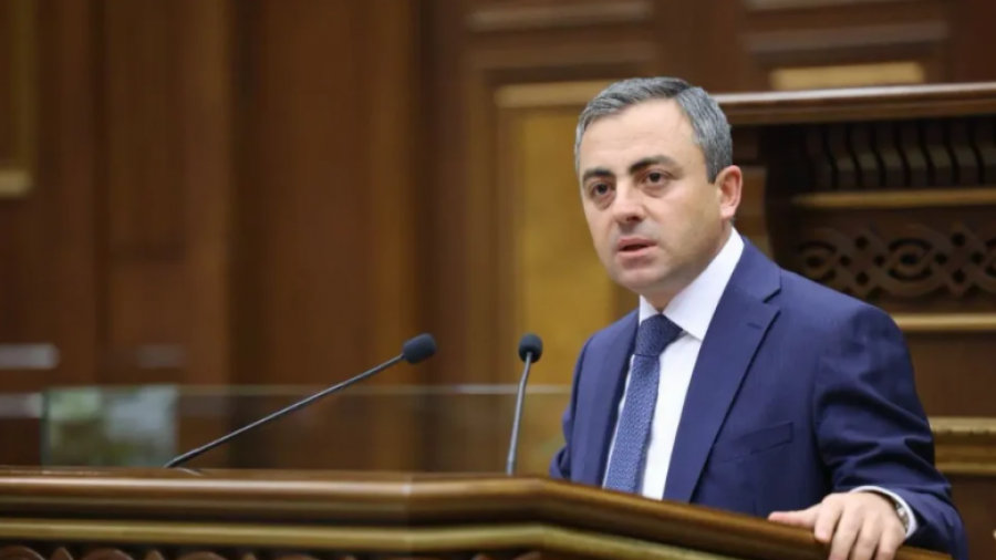 Պարո՛ն Խաչատուրյան, ինչո՞ւ եք շնորհակալություն հայտնում Ալիևին, 5000 զոհերի՞, թե՞ 150 000 հայ մարդու իր հայրենիքից զրկելու և անտուն թողնելու համար. Սաղաթելյան