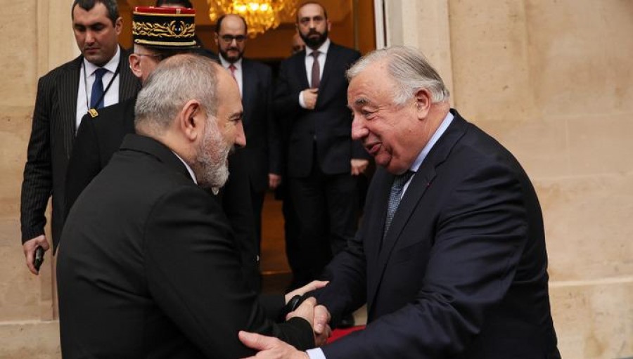 Փաշինյանը Ֆրանսիայի Սենատի նախագահի հետ քննարկել է Հարավային Կովկասում տեղի ունեցող գործընթացները