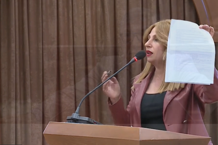 Ոչ միայն տգետներ են, այլ նաև անբարոյականներ. Զարուհի Փոստանջյան