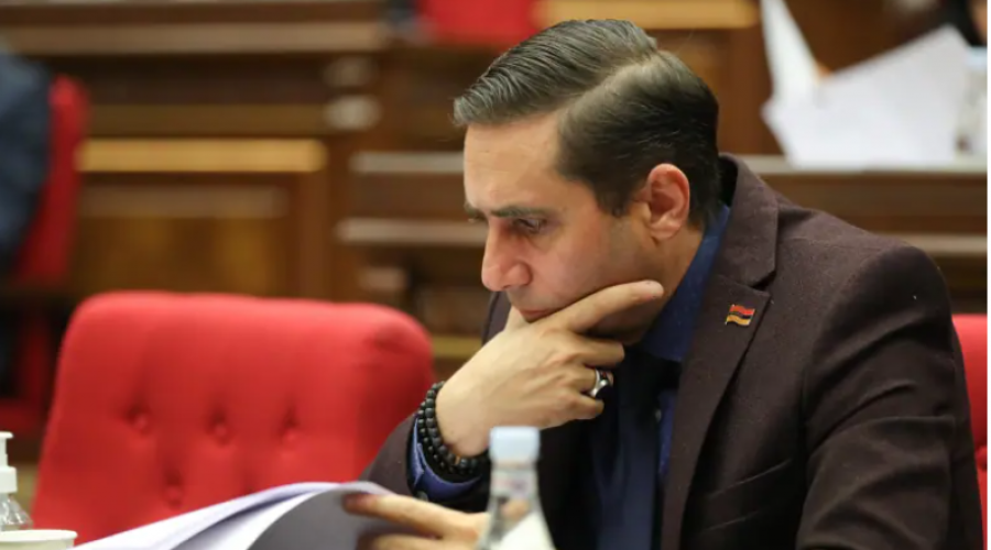 Սա ոչ թե պարզապես հերթական ամոթալի դեպք է, սա մեր ապագայի համար խորը եւ լուրջ սպառնալիք է․ Արման Աբովյան
