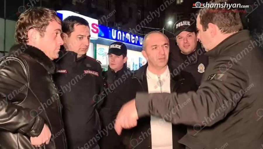 &laquo;ՍԱՍ&raquo; սուպերմարկետի մոտ հնչել են կրակոցներ, որից հետո 2 քաղաքացու վրաերթի են ենթարկել