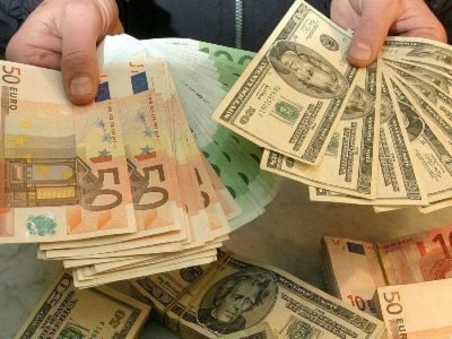 Դոլարի եւ եվրոյի փոխարժեքներն աննշան աճել են. ռուբլին թանկացել է
