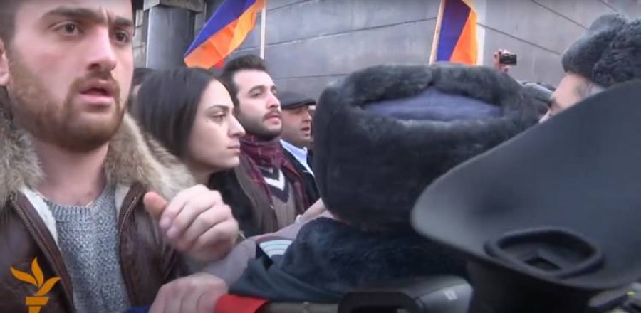 Թուրքիայի դրոշը չի կարելի, Ռուսաստանինը՝ կարելի է․ &laquo;Հրապարակ&raquo;