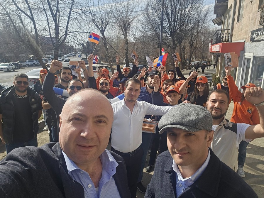Գյումրիում ընտրություններից առաջ բռնաճնշումները շարունակվում են․ խուզարկություն Մայր Հայաստանի գրասենյակում