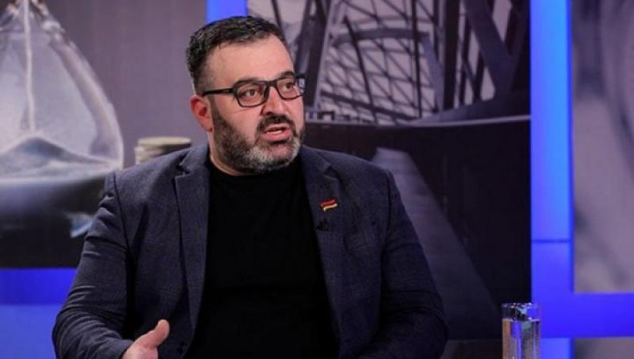 Վարորդներն ահազանգում են, որ մաքսակետի աշխատակիցների սակավության պատճառով ստիպված են օրերով հերթերի մեջ մնալ․ Գառնիկ Դանիելյան
