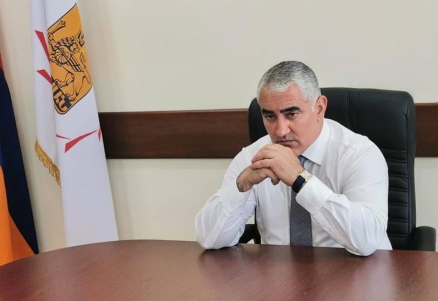 Չախոյանին ծեծի ենթարկած ՔՊ-ական թաղապետը աղմկոտ քրեական գործով է անցել. մանրամասներ